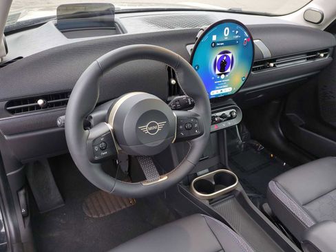 Certified 2025 MINI Cooper S image 15