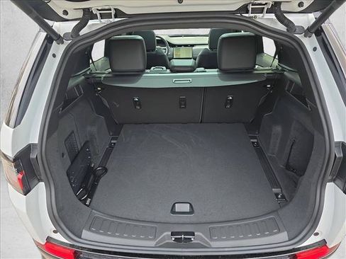 New 2026 Land Rover Discovery Sport Landmark AWD/4WD image 13