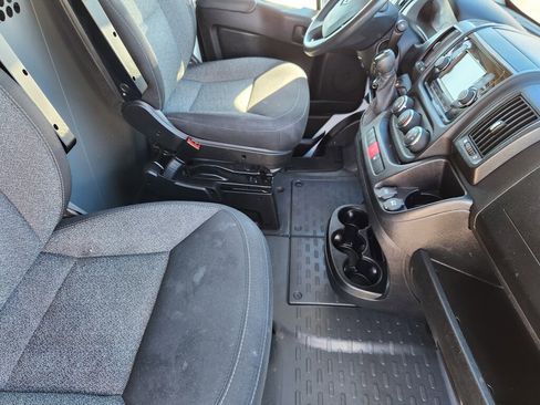 Used 2021 RAM ProMaster 2500 image 12