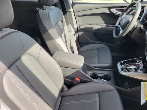 New 2026 Audi Q4 e-tron Premium image 12