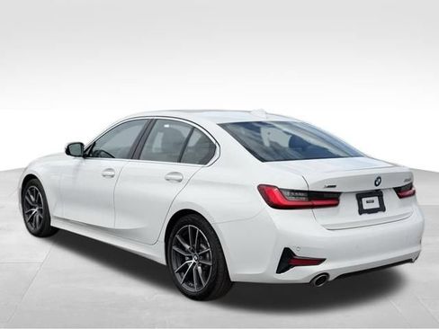 Used 2019 BMW 330i xDrive Sedan w/ Convenience Package AWD/4WD image 5