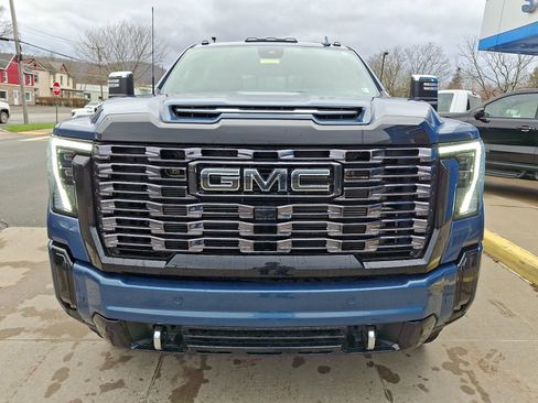 New 2026 GMC Sierra 3500 Denali Ultimate AWD/4WD image 2