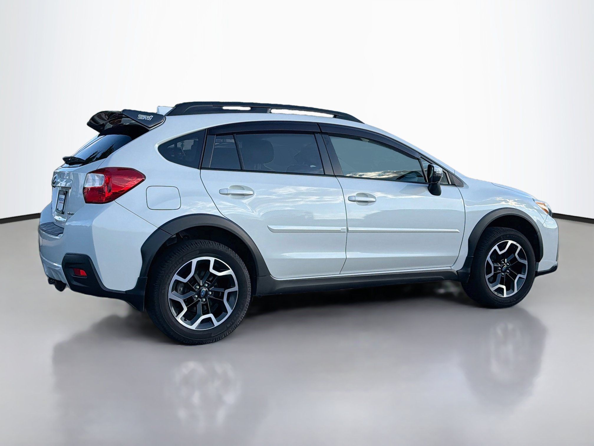 Used 2017 Subaru Crosstrek 2.0i Limited AWD/4WD image 2