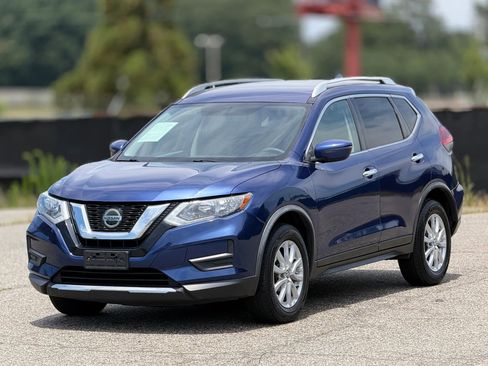 Used 2018 Nissan Rogue SV AWD/4WD image 6