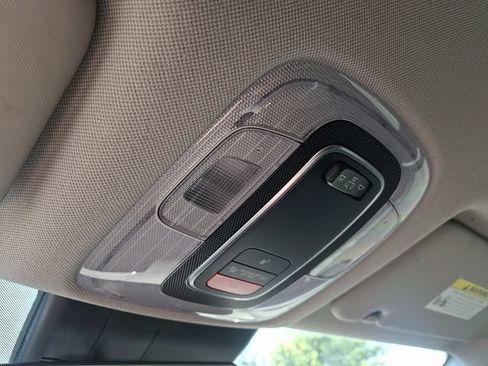 Used 2023 Hyundai Elantra SEL w/ Convenience Package FWD image 28