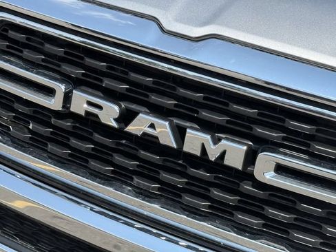 Used 2023 RAM 1500 Big Horn AWD/4WD image 7