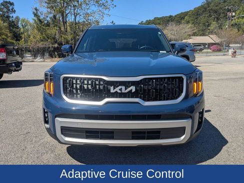 Used 2024 Kia Telluride EX w/ EX Captain's Chair Package image 9