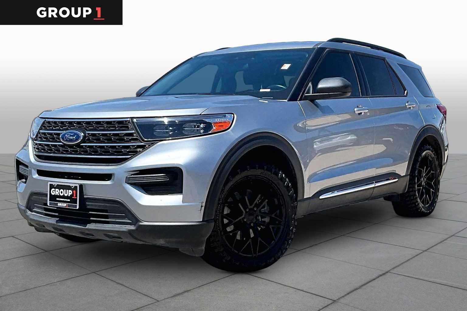 Certified 2023 Ford Explorer XLT RWD image 1