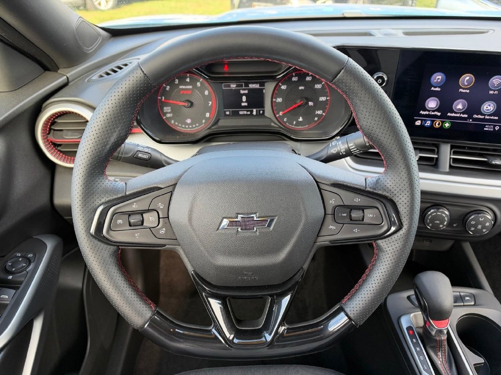Used 2024 Chevrolet Trax RS w/ Driver Confidence Package FWD image 9