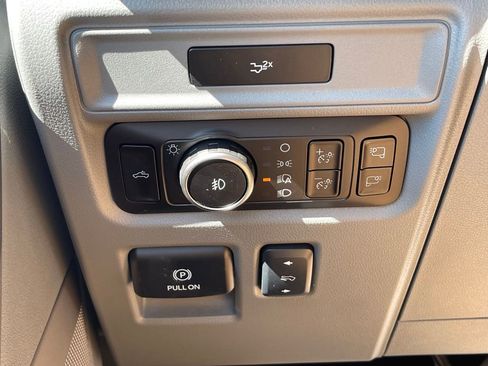 New 2026 Ford F150 Lariat w/ Equipment Group 501A Mid image 15