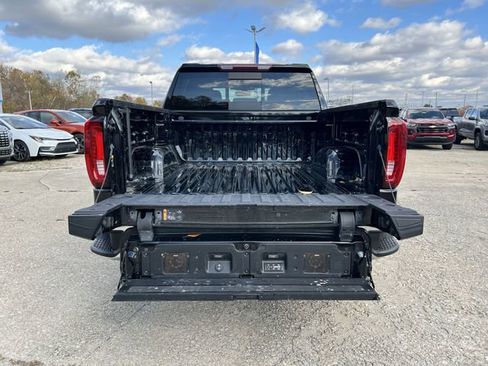Used 2021 GMC Sierra 1500 SLT w/ SLT Premium Package image 26