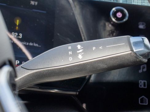 Used 2025 Chevrolet Equinox LT image 24