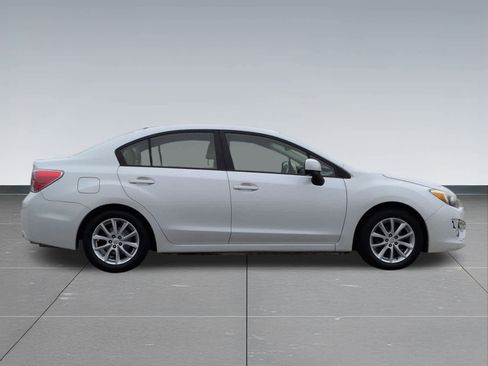 Used 2013 Subaru Impreza 2.0i Premium w/ All-Weather Pkg image 7