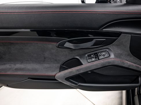 Certified 2016 Porsche Boxster Spyder RWD image 17