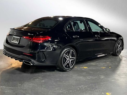 Used 2025 Mercedes-Benz C 300 4MATIC Sedan image 3