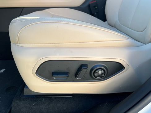 New 2026 Jeep Grand Cherokee Limited AWD/4WD image 9