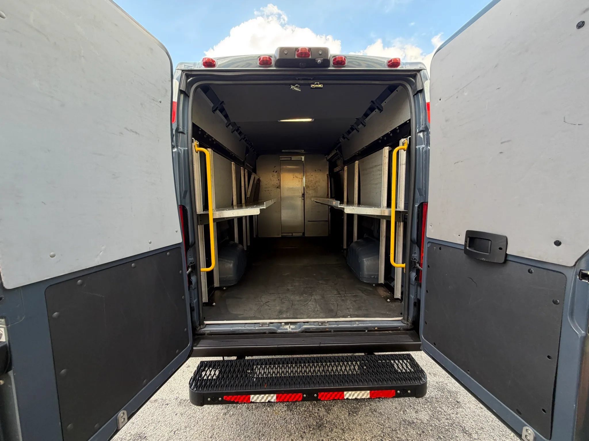 Used 2020 RAM ProMaster 3500 FWD image 5