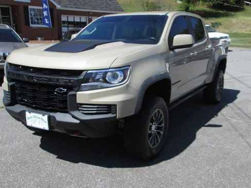 Used 2021 Chevrolet Colorado ZR2 image 1
