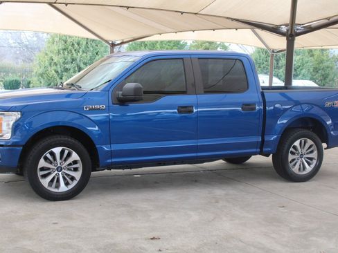 Used 2018 Ford F150 XL w/ Equipment Group 101A Mid image 4