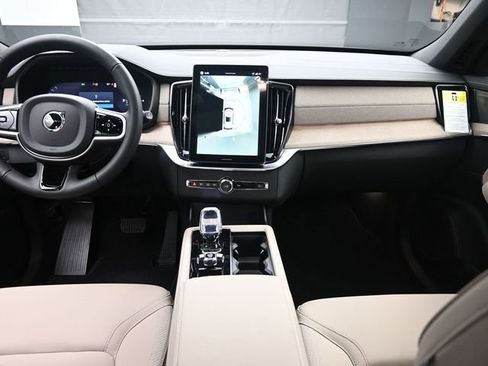 New 2026 Volvo XC90 T8 Plus w/ Protection Package Premier AWD/4WD image 9