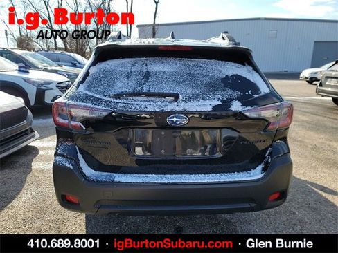 Used 2023 Subaru Outback Onyx Edition image 5