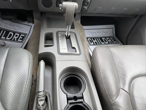 Used 2011 Nissan Frontier SL image 26