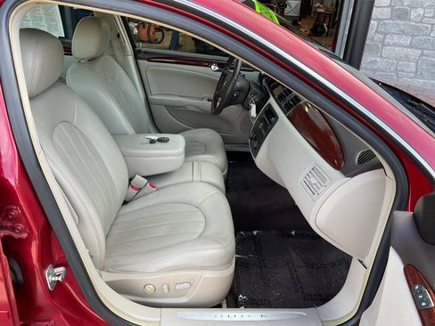 Used 2008 Buick Lucerne CXL w/ Driver Confidence Package FWD image 36