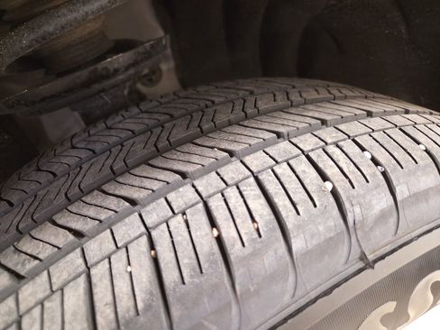 Used 2024 GMC Acadia Elevation image 26