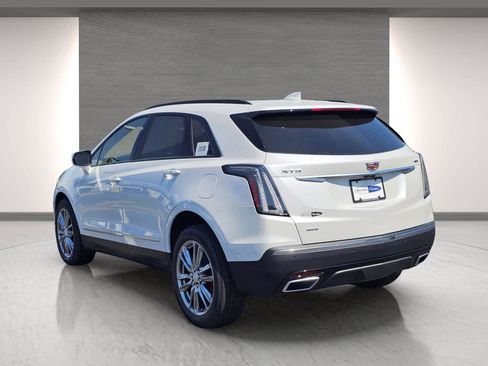 New 2026 Cadillac XT5 Sportv w/ LPO, Floor Liner Package AWD/4WD image 6