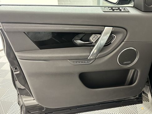 Certified 2025 Land Rover Discovery Sport S image 17