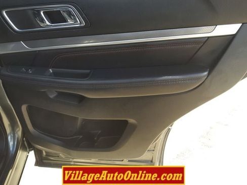 Used 2018 Ford Explorer Sport AWD/4WD image 37