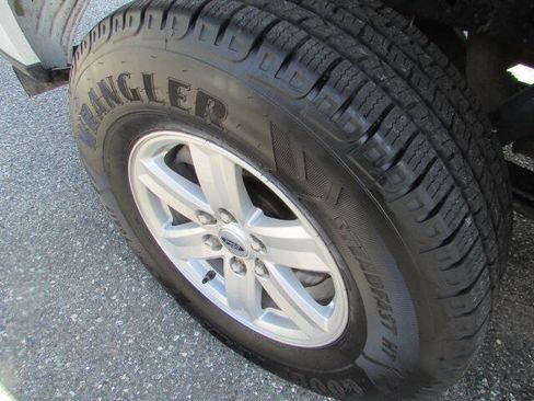 Used 2021 Ford F150 XL w/ Equipment Group 101A High AWD/4WD image 11
