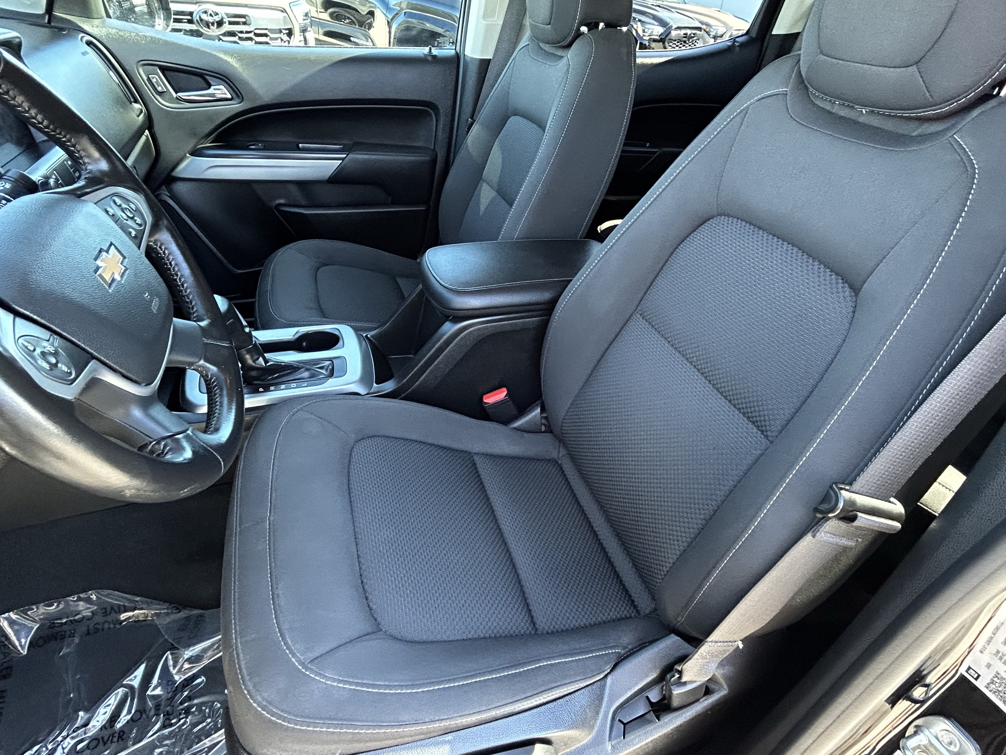 Used 2021 Chevrolet Colorado LT RWD image 16