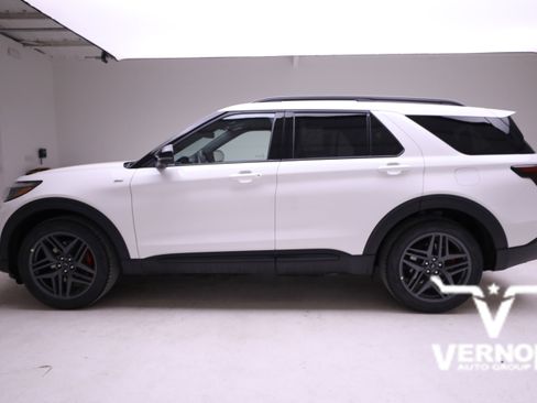 New 2025 Ford Explorer ST-Line w/ Premium Package image 2