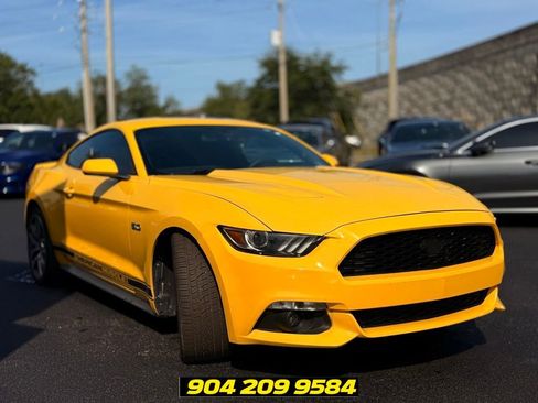 Used 2017 Ford Mustang GT RWD image 8