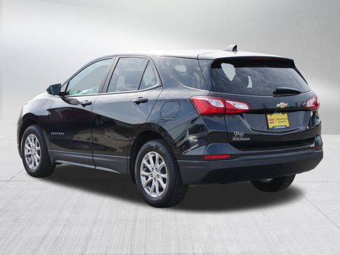 Used 2020 Chevrolet Equinox LS w/ LS Convenience Package image 5