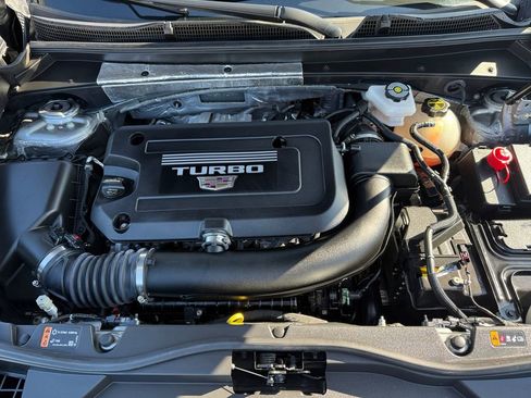 Certified 2025 Cadillac XT4 Premium Luxury image 20