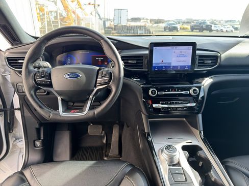 Used 2023 Ford Explorer ST w/ Equipment Group 401A image 29