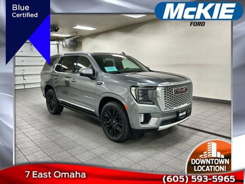 Used 2022 GMC Yukon Denali w/ Denali Premium Package AWD/4WD image 1