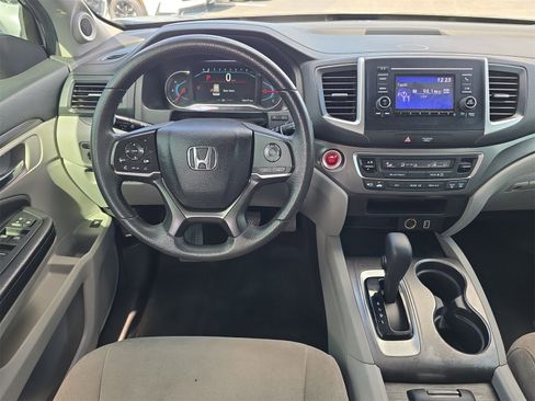 Used 2020 Honda Pilot LX image 8