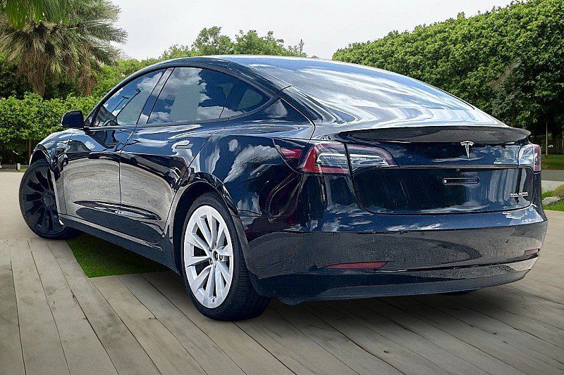 Used 2022 Tesla Model 3 Performance AWD/4WD image 9