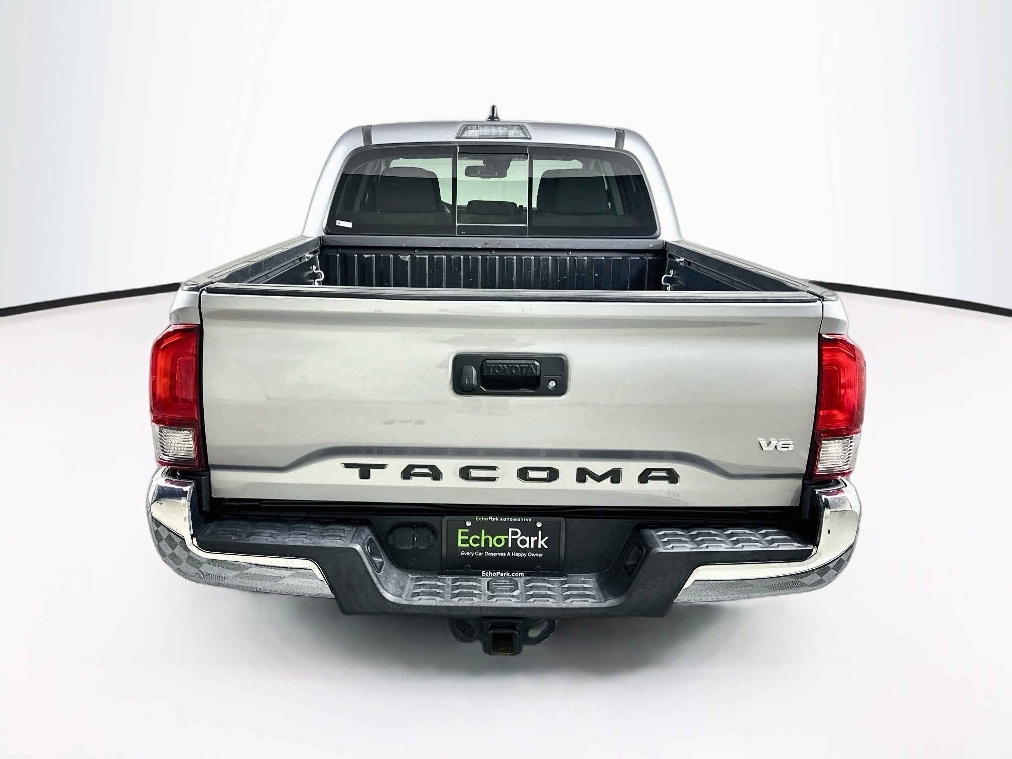 Used 2021 Toyota Tacoma SR5 RWD image 7