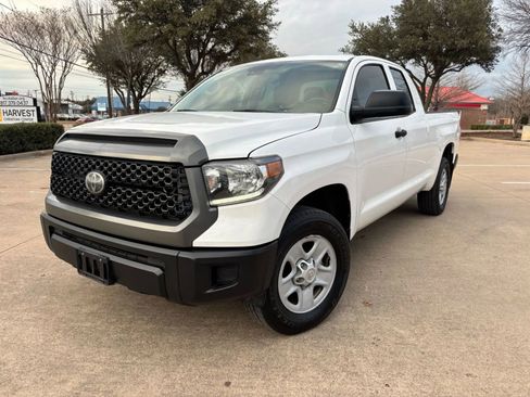 Used 2018 Toyota Tundra SR RWD image 1