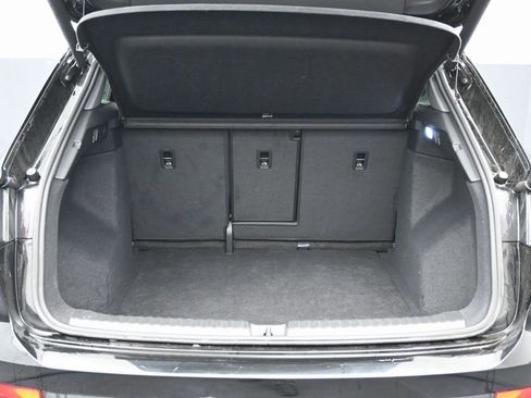 Used 2023 Audi Q4 e-tron Premium w/ Convenience Package image 16