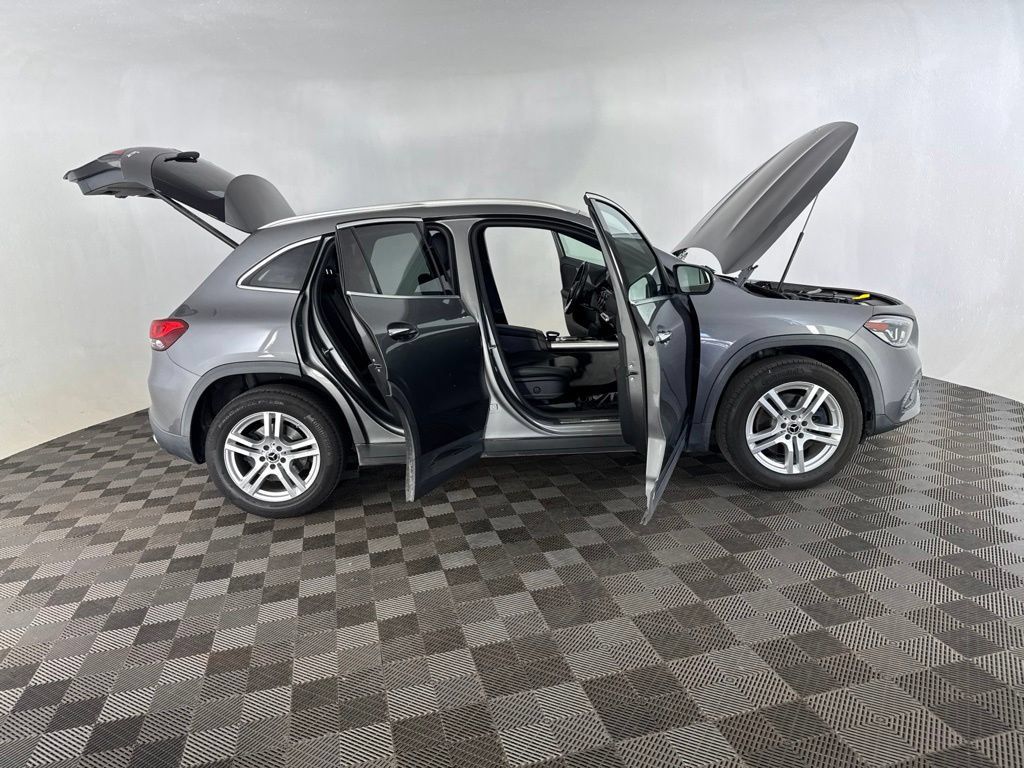 Used 2021 Mercedes-Benz GLA 250 4MATIC image 14