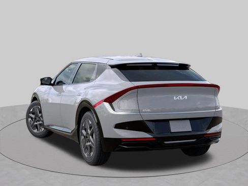 New 2026 Kia EV6 Light RWD image 4