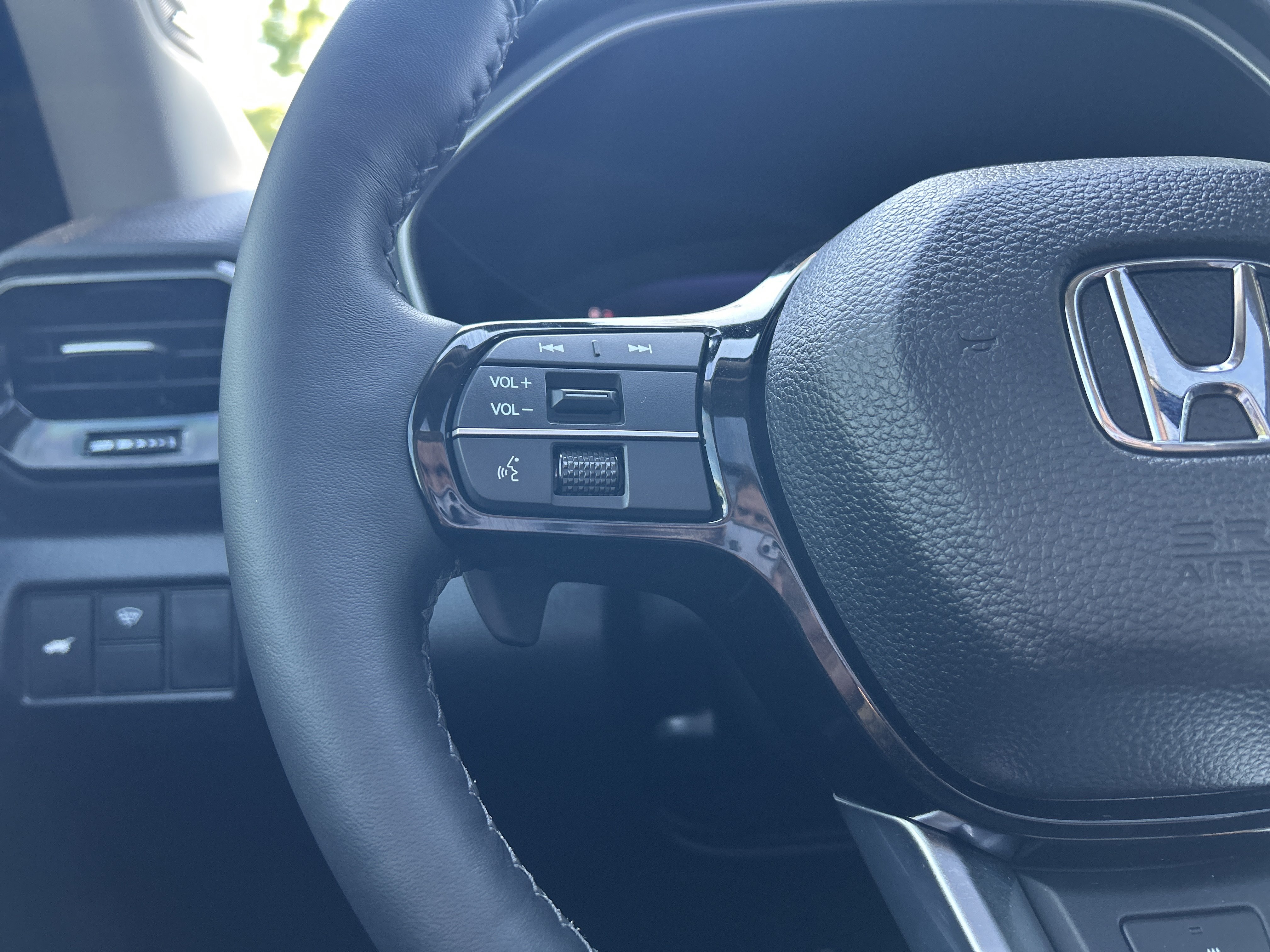 Used 2026 Honda Pilot Elite image 18