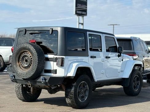 Used 2012 Jeep Wrangler Unlimited Sahara w/ Dual Top Group image 32