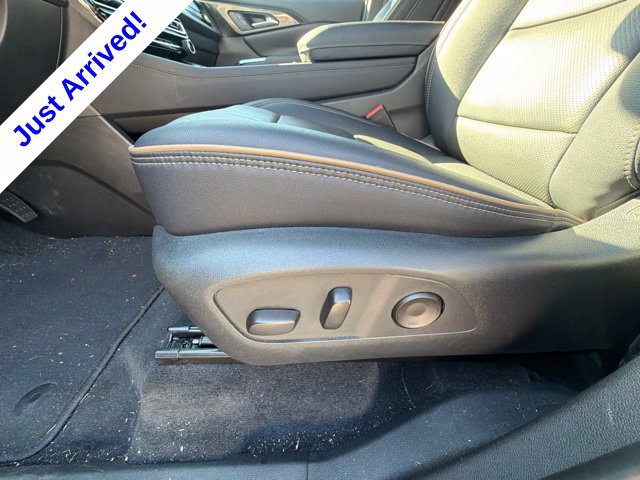 Used 2025 Chevrolet Traverse High Country FWD image 44