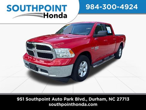 Used 2019 RAM 1500 Classic SLT AWD/4WD image 3